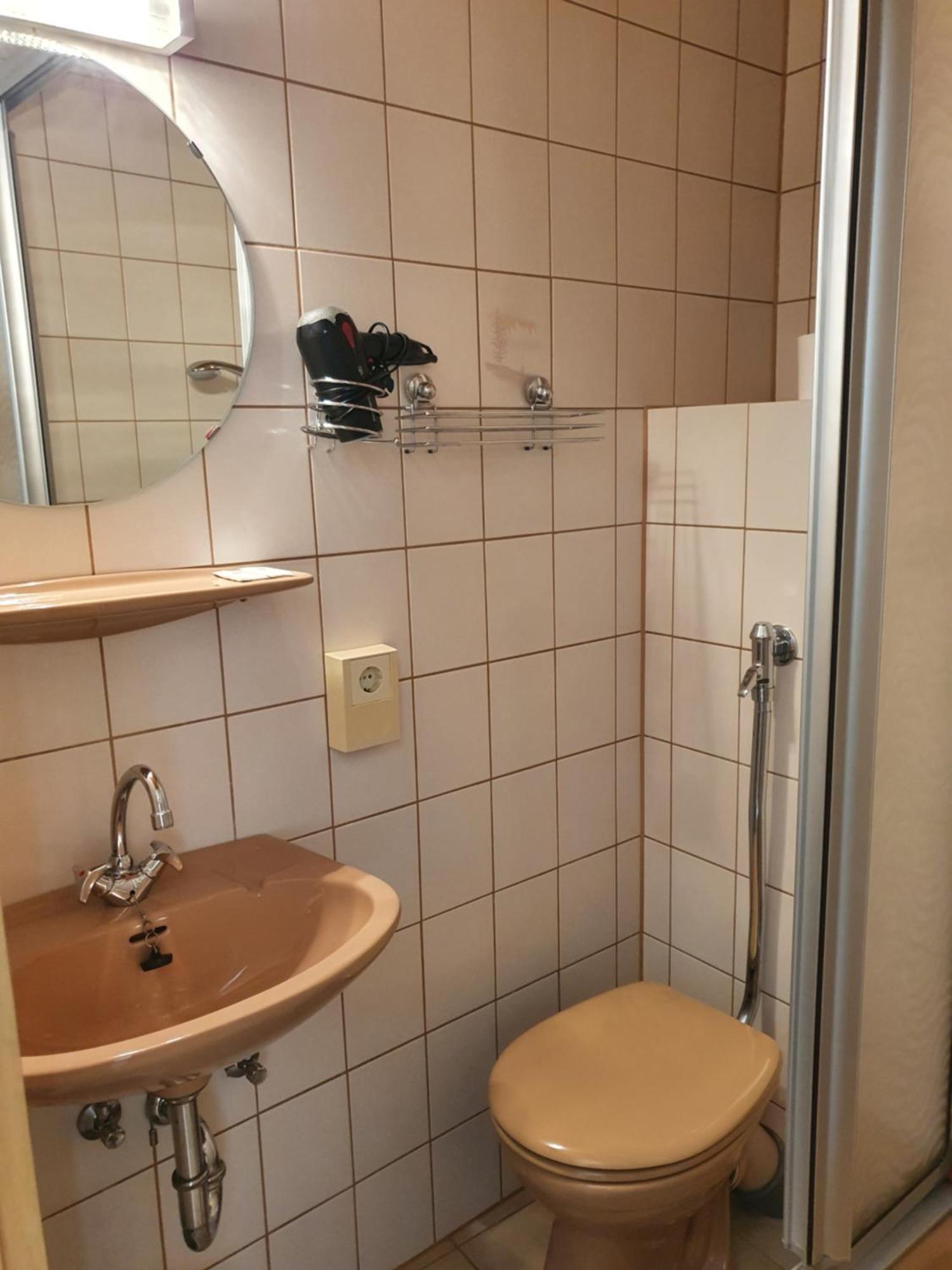 Gaestehaus Hotel Zum Weinberg Burg  Kamer foto
